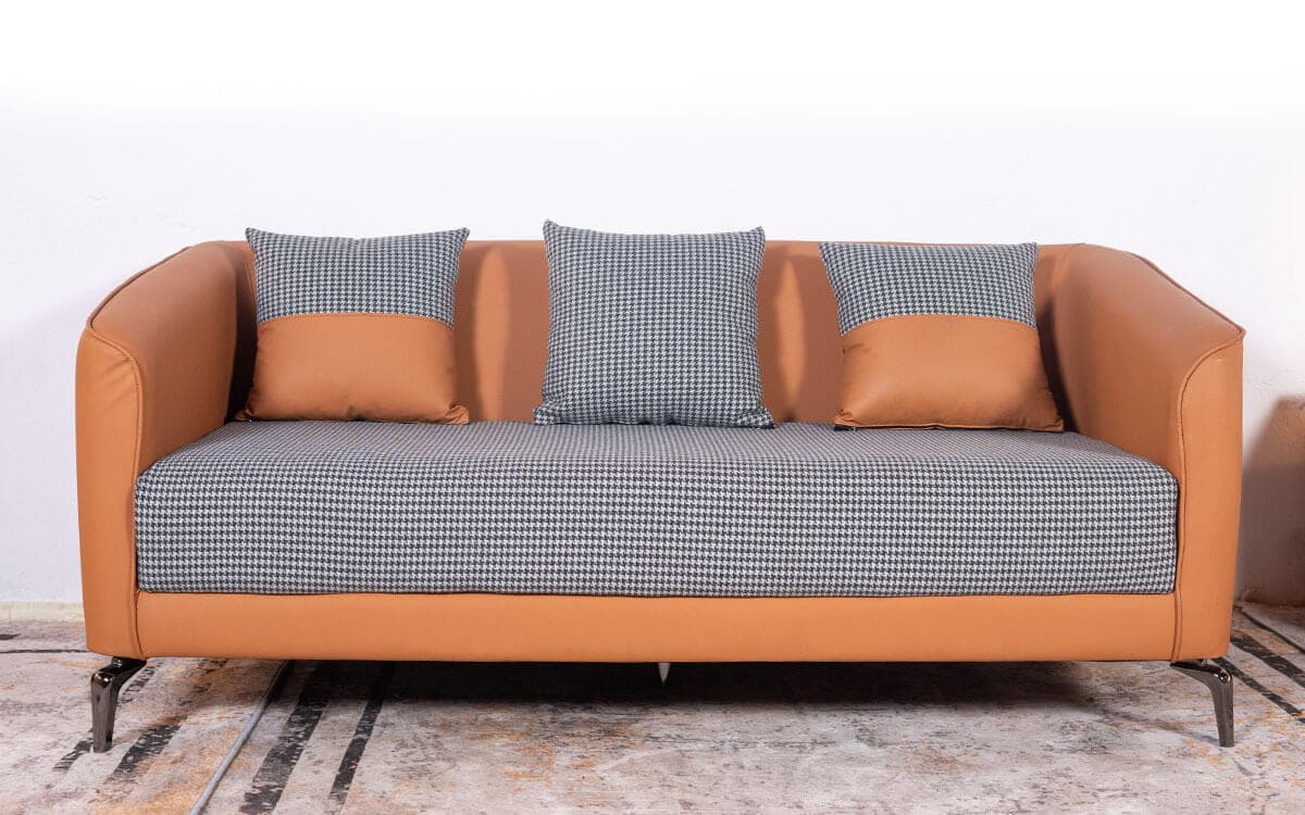 Amora Sofa